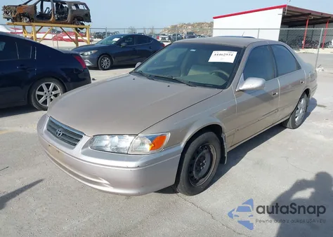 2000 Toyota Camry Le z USA, uszkodzony, nr VIN JT2BG22K4Y0497895